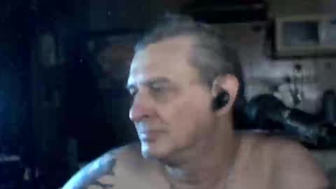 carlos712009 online show from 04/02/26, 07:33