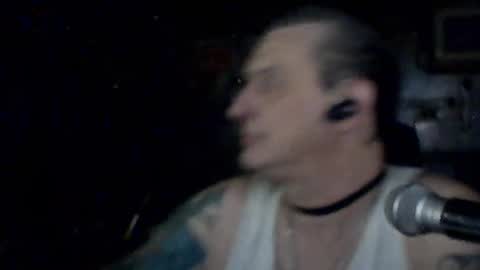 carlos712009 online show from 04/20/26, 06:05