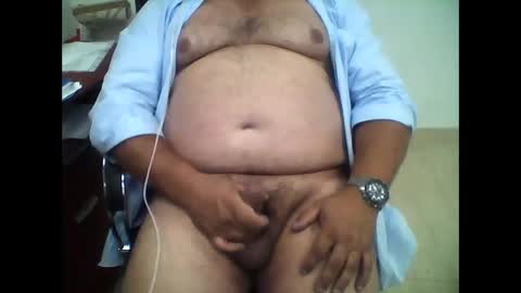 Snapshot of carlos8711 chatting on 09/29/25, 04:34 carlos8711 online show from 09/29/25, 04:34