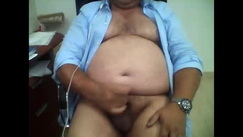 Snapshot of carlos8711 chatting on 10/20/25, 03:56 carlos8711 online show from 10/20/25, 03:56