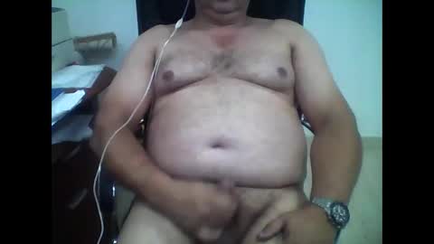 Snapshot of carlos8711 chatting on 11/01/25, 10:39 carlos8711 online show from 11/01/25, 10:39