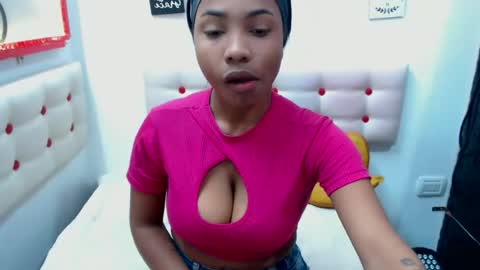 Snapshot of carlotadivaxxx chatting on 06/15/26, 03:36 CarlotaDivaxxx online show from 06/15/26, 03:36