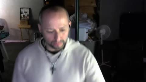 Snapshot of carltun1974 chatting on 12/24/24, 12:55 Carl online show from 12/24/24, 12:55