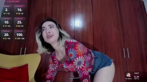 carly grasso  online show from 10/22/25, 12:11