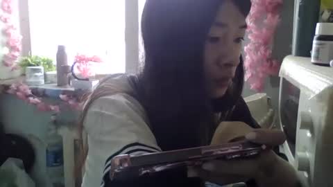 CarlyJoy online show from 09/29/25, 07:35