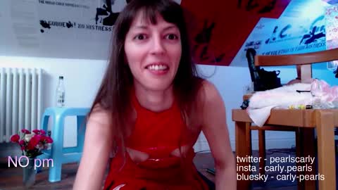 Carly Pearls online show from 11/10/25, 04:55