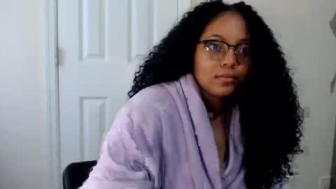 CARAMEL xoxo online show from 09/14/25, 10:09