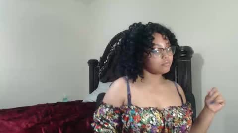 CARAMEL xoxo online show from 11/22/25, 12:42