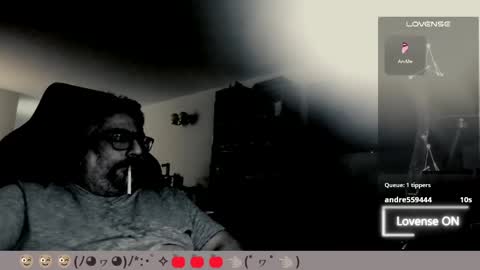 Snapshot of carmelo_devitto chatting on 04/20/26, 10:07 soy Batman online show from 04/20/26, 10:07
