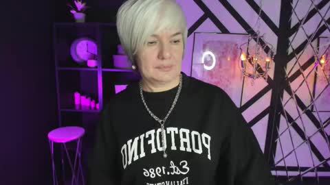 Carmen online show from 11/10/25, 08:52