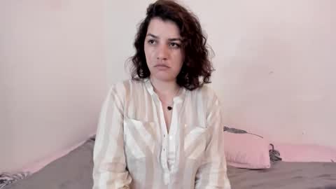 carmesix__ online show from 02/11/26, 09:20