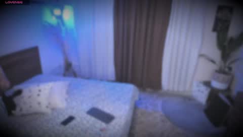 Snapshot of carmillaross chatting on 06/08/26, 12:38 CARMILLA ROSS online show from 06/08/26, 12:38