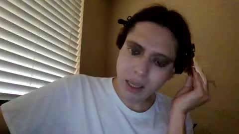 Snapshot of carnalflower95 chatting on 04/18/26, 10:10 Brooke online show from 04/18/26, 10:10