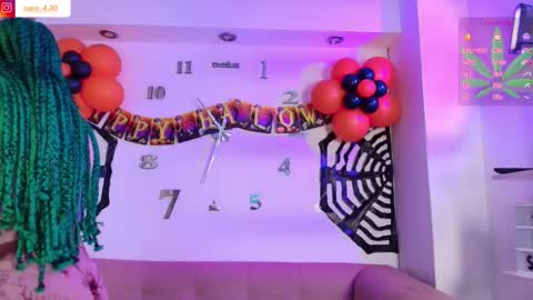 Snapshot of caro_fisher chatting on 10/27/25, 12:42 Caro Fisher online show from 10/27/25, 12:42