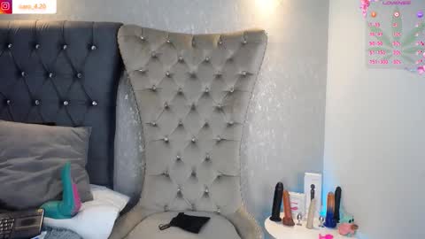 Snapshot of caro_fisher chatting on 01/15/26, 01:05 Caro Fisher online show from 01/15/26, 01:05