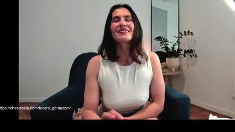 Snapshot of caro_gomezzm chatting on 05/27/26, 05:54 carolina online show from 05/27/26, 05:54
