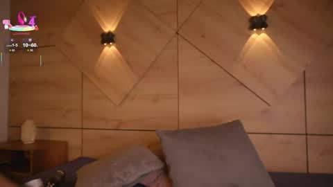 caro_sanchezz online show from 04/01/26, 12:17