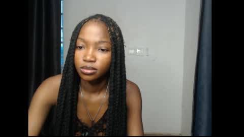 caroline online show from 04/01/26, 06:14