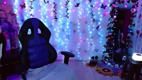 Carolina online show from 11/29/25, 02:47