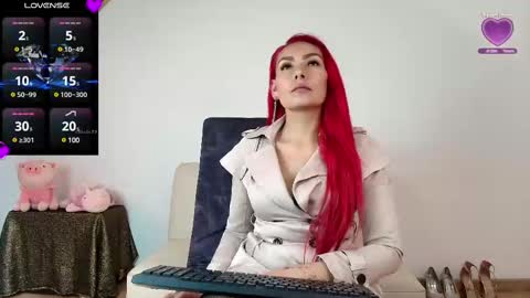 Snapshot of carol_love11 chatting on 12/24/24, 02:33 Carol love11 online show from 12/24/24, 02:33