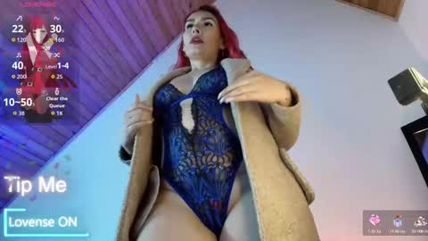 Snapshot of carol_love11 chatting on 09/24/25, 05:27 Carol love11 online show from 09/24/25, 05:27