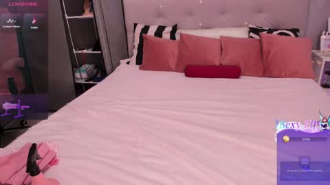 carol_may_ online show from 01/26/25, 05:13