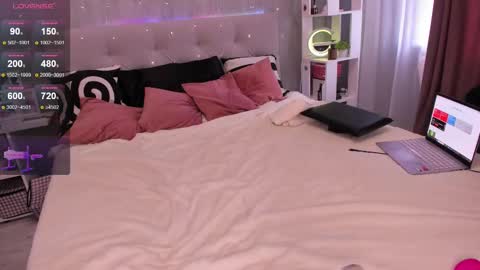 carol_may_ online show from 03/07/25, 05:51