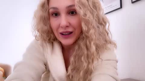 carol_may_ online show from 06/13/26, 05:16