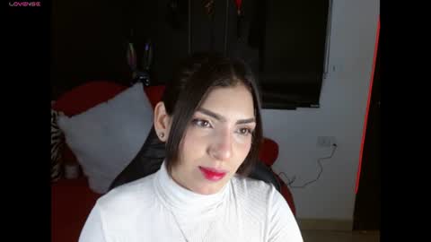 Snapshot of carolaine69_ chatting on 07/21/26, 01:02 Caroline online show from 07/21/26, 01:02