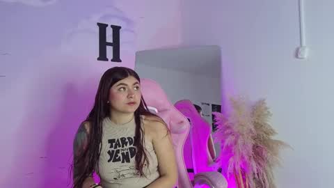 carolay759687 online show from 09/18/25, 03:08