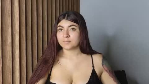 carolay759687 online show from 11/02/25, 05:10