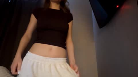 Snapshot of carolecronan chatting on 01/09/26, 08:28 Lisa online show from 01/09/26, 08:28