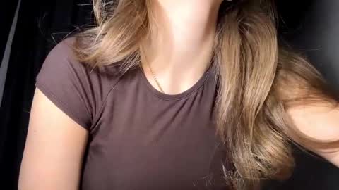 Snapshot of carolecronan chatting on 01/10/26, 06:15 Lisa online show from 01/10/26, 06:15