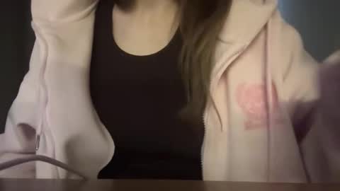 Snapshot of carolecronan chatting on 02/24/26, 06:11 Lisa online show from 02/24/26, 06:11