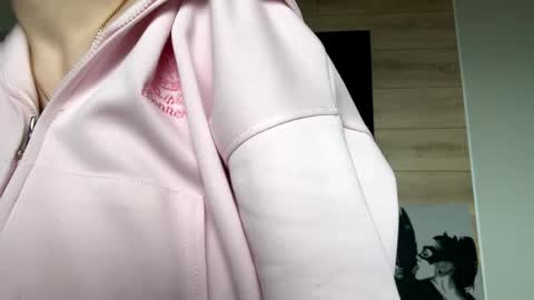 Lisa online show from 04/07/26, 08:26