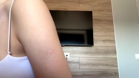 Lisa online show from 04/09/26, 08:09