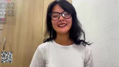 Kim online show from 11/28/25, 01:03