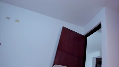 Caroline online show from 12/18/24, 06:35