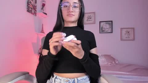 Caroline online show from 02/07/25, 08:42