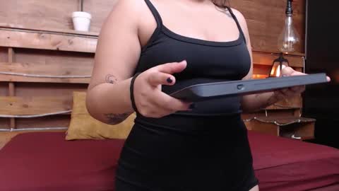 Snapshot of carolina_canndy chatting on 02/21/26, 02:23 carolina_canndy online show from 02/21/26, 02:23