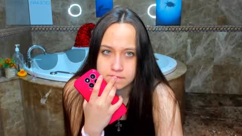 carolina_sky online show from 02/05/26, 01:32