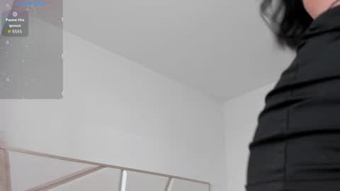 carolina_t online show from 04/18/26, 10:21