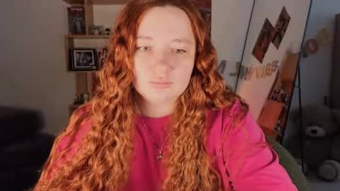 Snapshot of carolina_winter chatting on 07/22/26, 09:12 Mira online show from 07/22/26, 09:12