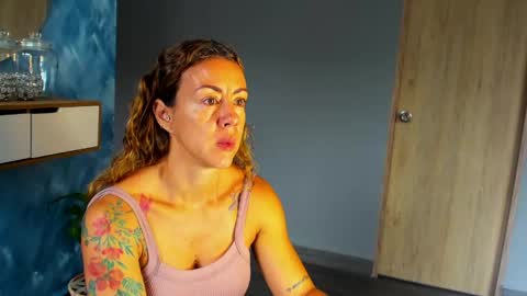 carolina_zaens online show from 05/27/26, 12:35