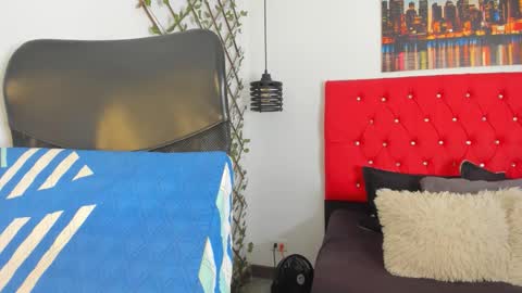 Carolina online show from 12/01/25, 03:17