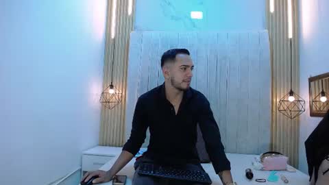 carolinaysebas online show from 07/04/26, 01:06