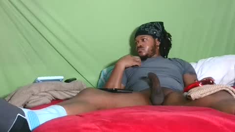 carolinayungin96 online show from 10/01/25, 05:19