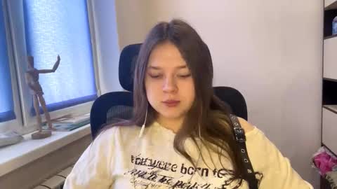 carolindueno online show from 03/01/26, 07:54