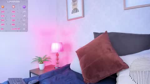  Caroline  online show from 09/16/25, 11:44