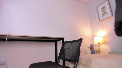  Caroline  online show from 05/13/26, 11:29